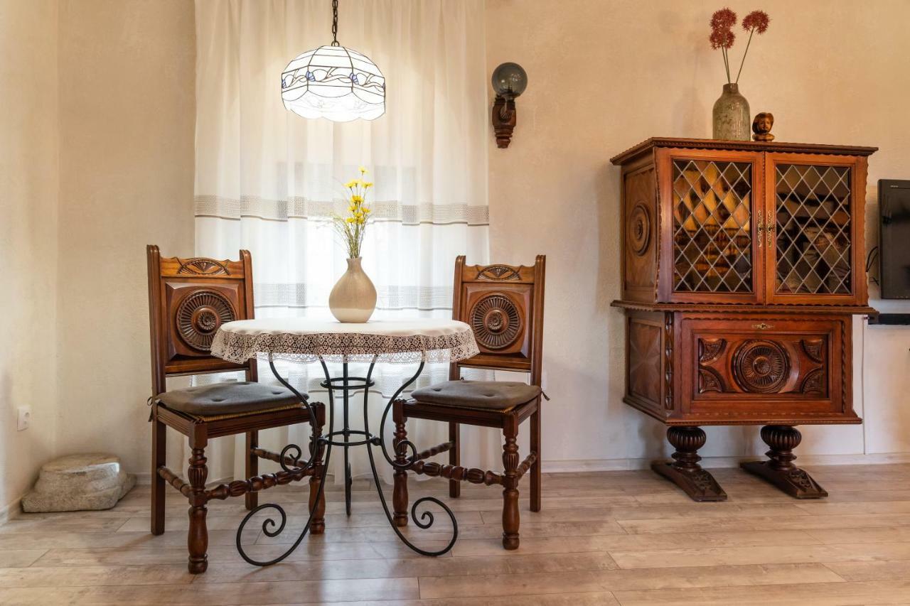 Historic Apartment In The Heart Of The City Veliko Tarnovo Kültér fotó