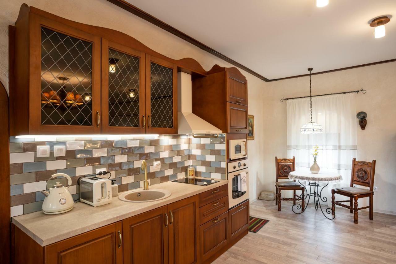 Historic Apartment In The Heart Of The City Veliko Tarnovo Kültér fotó