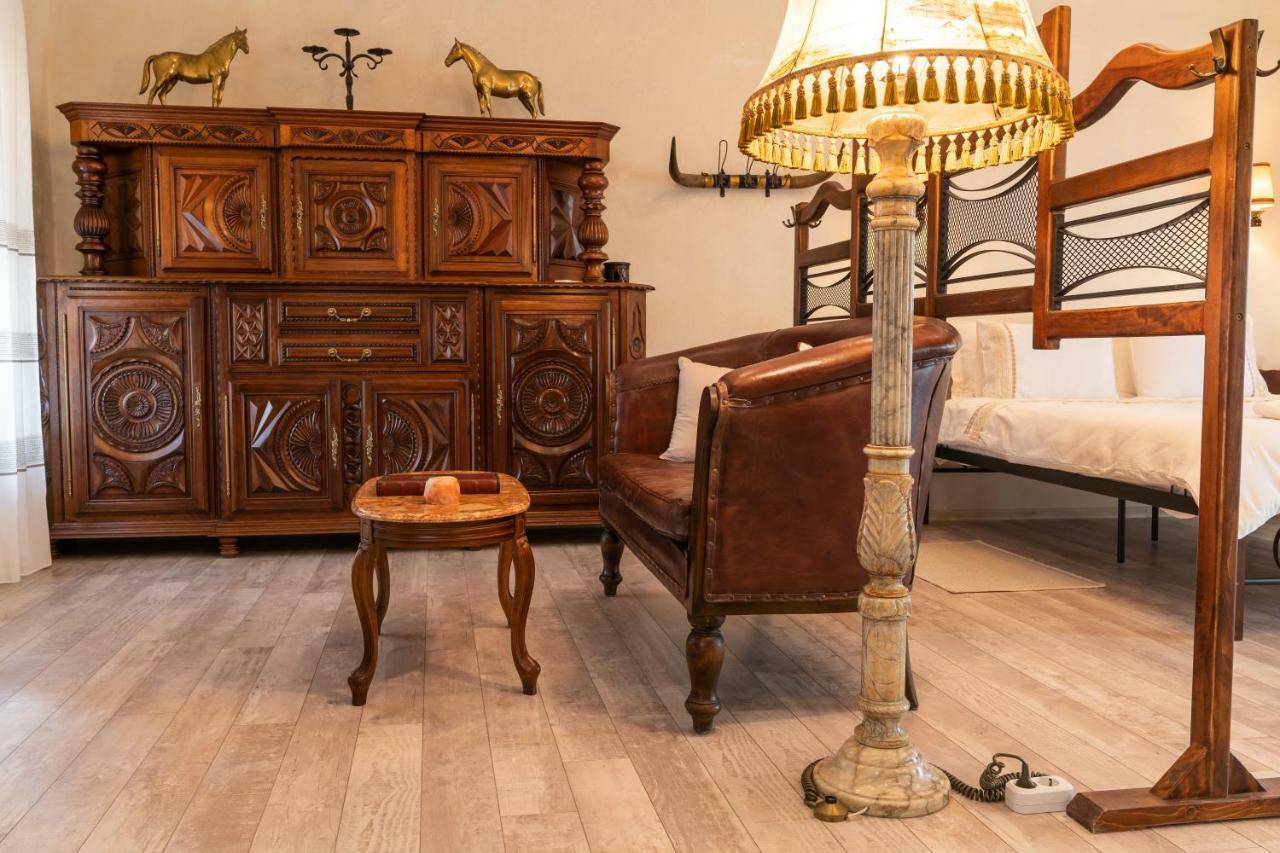 Historic Apartment In The Heart Of The City Veliko Tarnovo Kültér fotó
