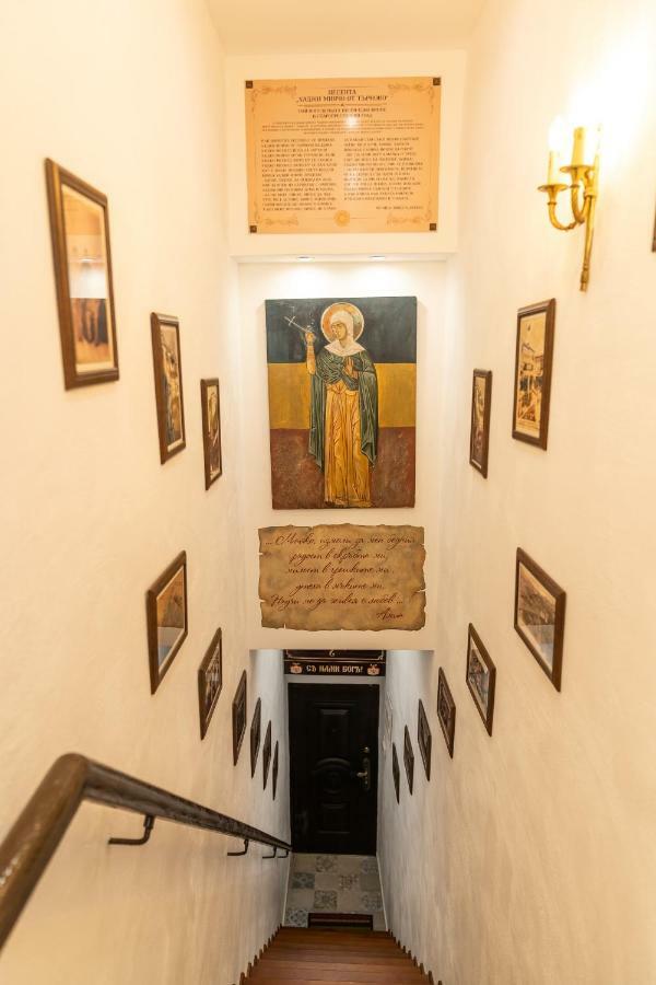 Historic Apartment In The Heart Of The City Veliko Tarnovo Kültér fotó