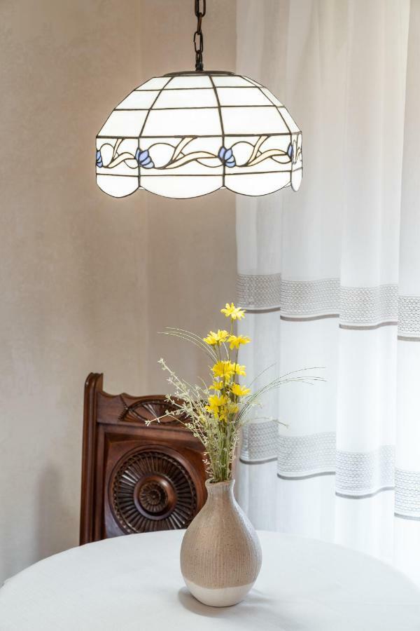Historic Apartment In The Heart Of The City Veliko Tarnovo Kültér fotó